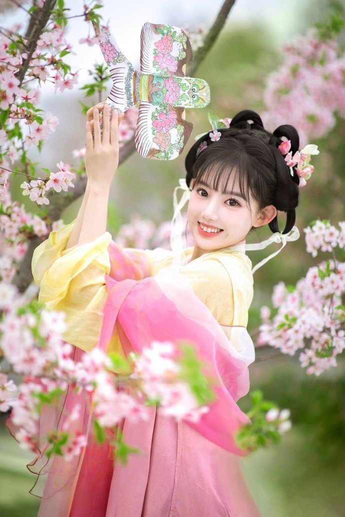 赛博朋克：边缘行者 封面