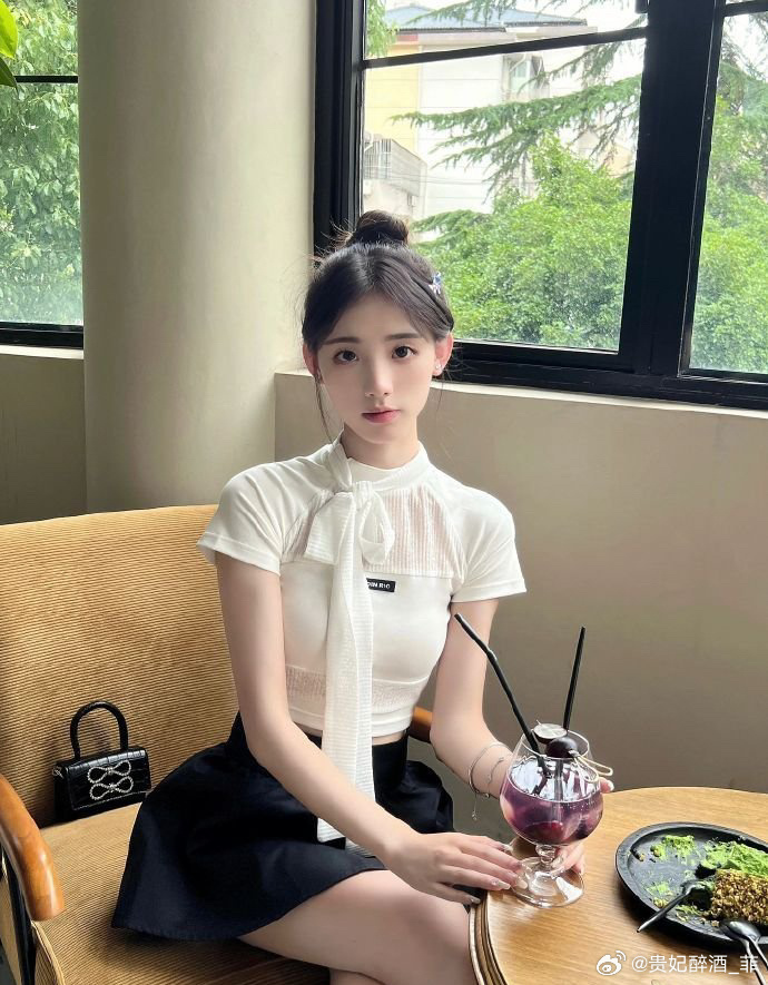 唐伯虎点秋香 封面