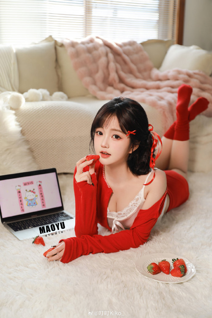 杨馨钰 头像配图